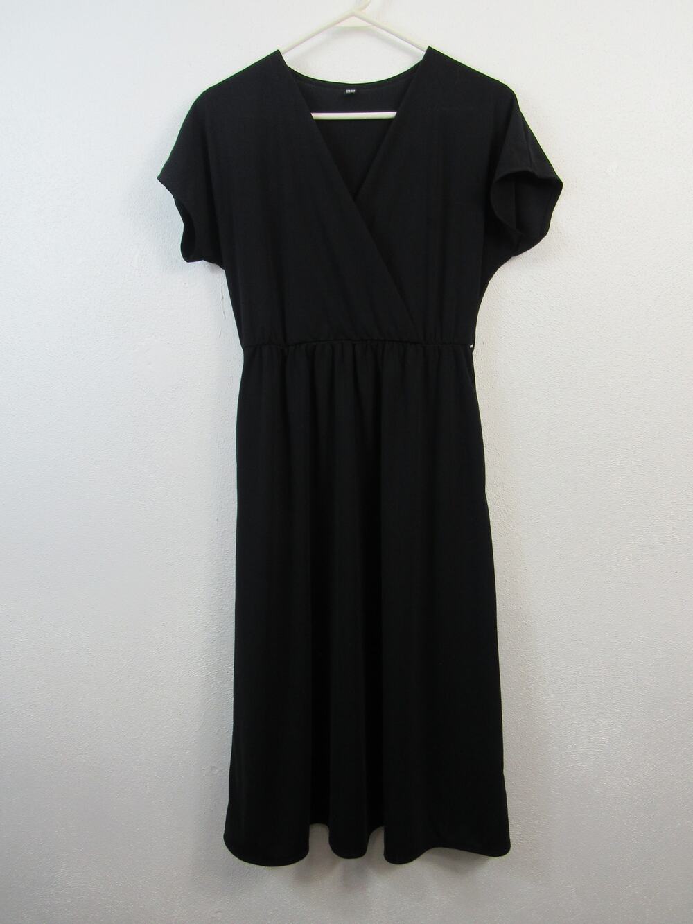 Uniqlo XS Black Dress Short Sleeve Crossover Knee Length Dress Classic Basic